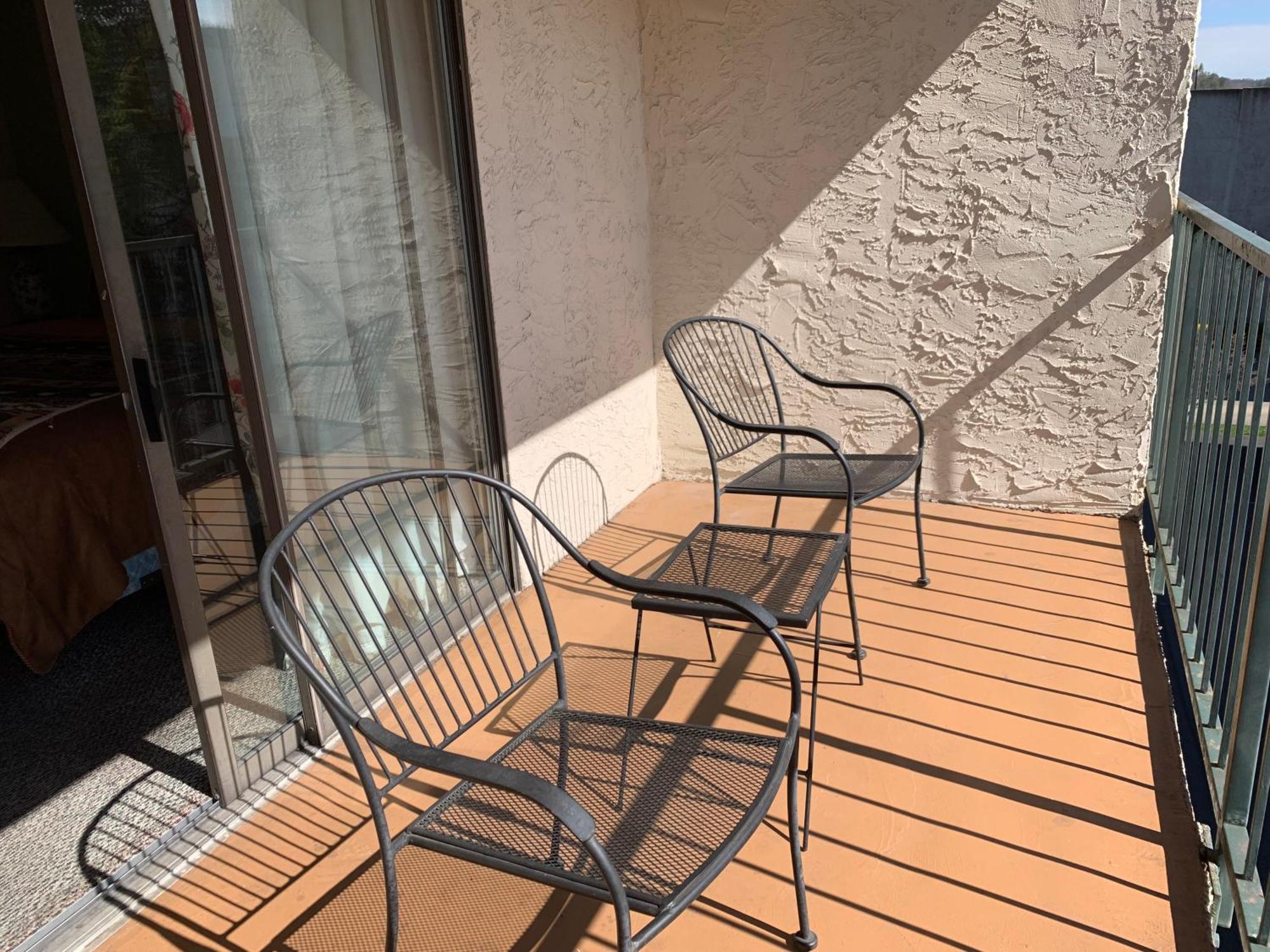 Oak Square Rentals ガトリンバーグ 部屋 写真