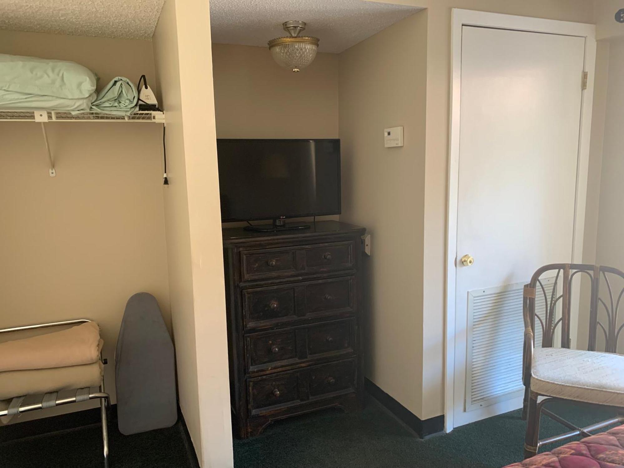 Oak Square Rentals ガトリンバーグ 部屋 写真