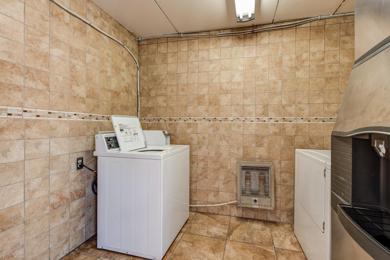 Oak Square Rentals ガトリンバーグ エクステリア 写真